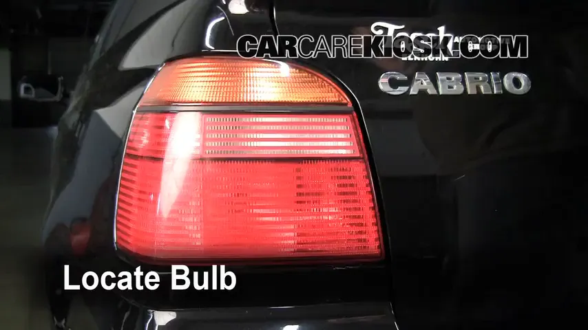 2002 Volkswagen Cabrio GLX 2.0L 4 Cyl. Lights